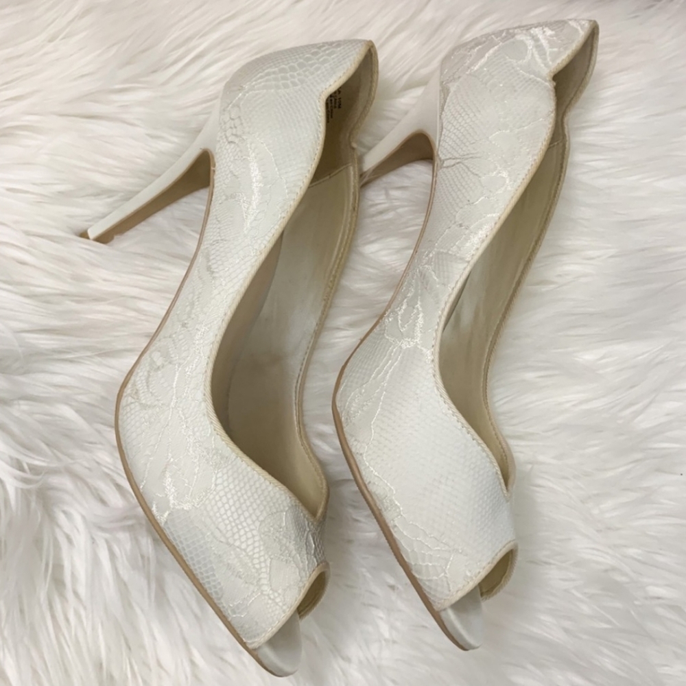 David’s Bridal Ivory Lace Peep Toe Pump